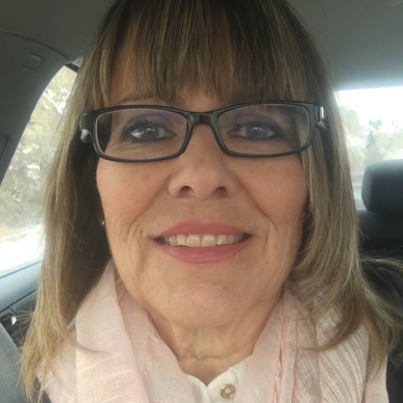 Meet your Posher, Jan - Picture 1 of 1